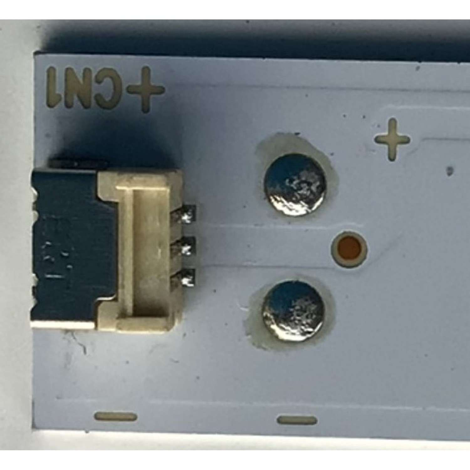 KIT DE LEDS PARA TV INSIGNIA (3 PZ) / NUMERO DE PARTE LB4310M V0_00 / 210BZ10D0B33MBH04L / 20527000970 / 3A586000003M / PANEL TPT430B5-GT013.H / MODELO NS-43DF710NA21 - Imagen 3